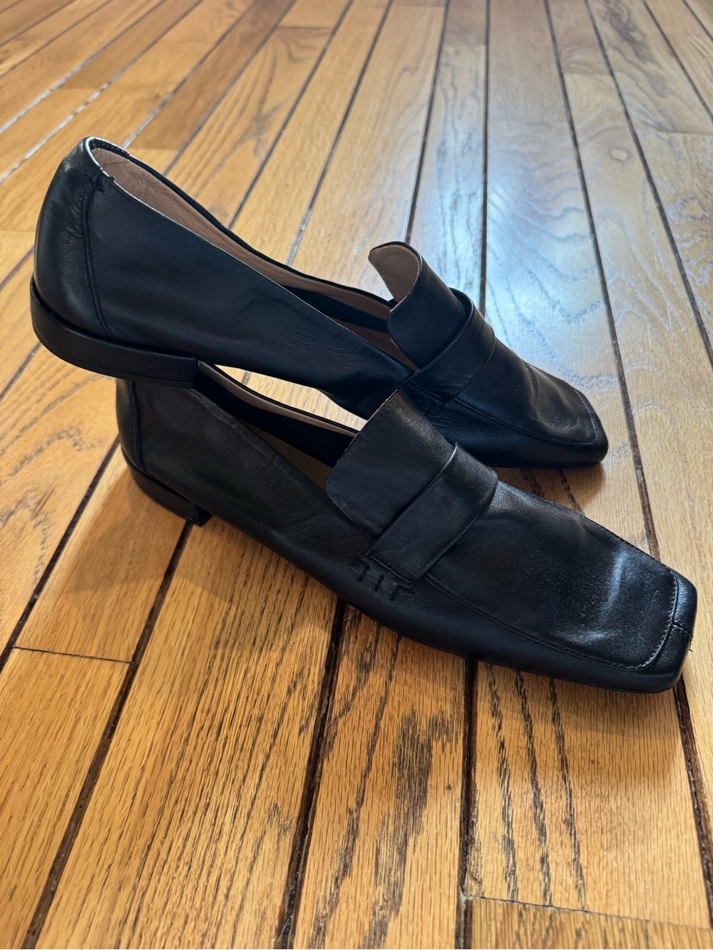 INTENTIONALLY BLANK PINKY LOAFER - BLACK - Picture 2 of 6